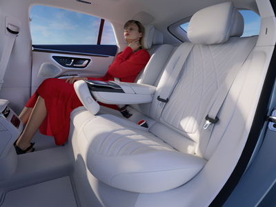 Mercedes-Benz EQS Electric Luxury Sedan 2021 